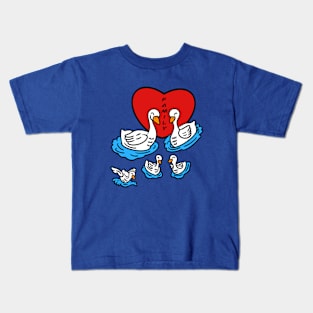 Swans couple love family Kids T-Shirt